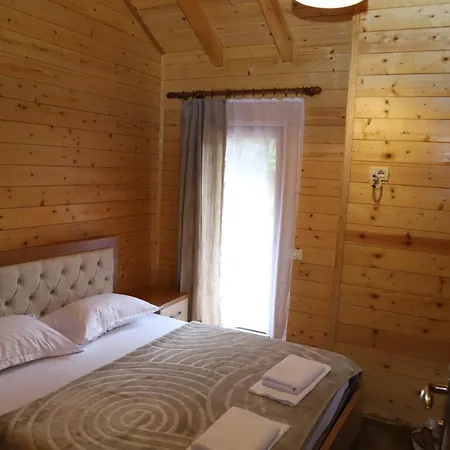 Guest House Malaj Bujtina Malaj Valbone *