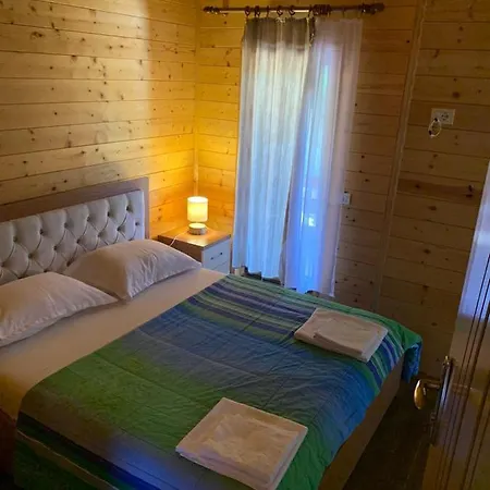 Guest House Malaj Bujtina Malaj Valbone Pensión *